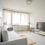Spacious 4-room In Wroclaw, Near Airport, Free Parking Διαμέρισμα *