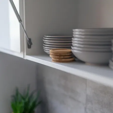 Apartmán Spacious 4-room Apartment, Wroclaw, Near Airport, Free Parking Vratislav