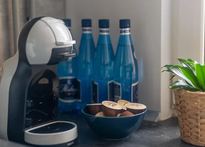 Spacious 4-room Apartment, Wroclaw, Near Airport, Free Parking Apartmán