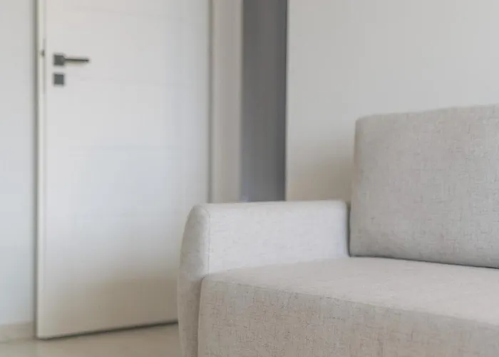 Spacious 4-room Apartment, Wroclaw, Near Airport, Free Parking Apartmán Vratislav